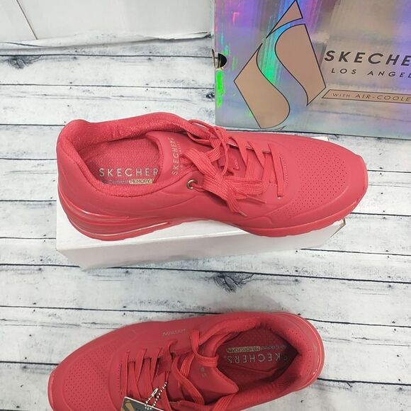 Skechers Million Air Elevated Air 155401 Red Sneaker Women’s SZ 9.5 New With Box - Picture 3 of 12